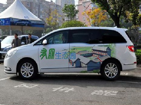 南乐户外车贴喷绘如何保持效果?